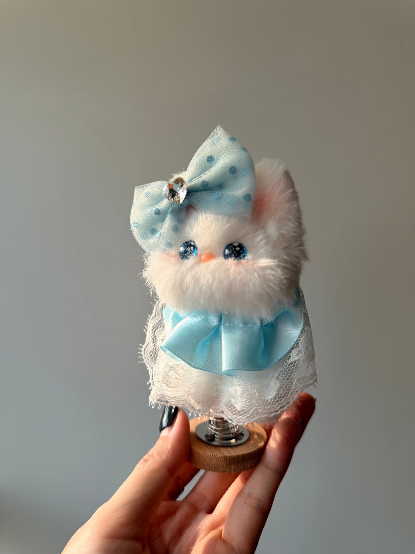 Handmade Chenille Animal Toy, Spring Base Art Doll, Collectible Desk Decoration