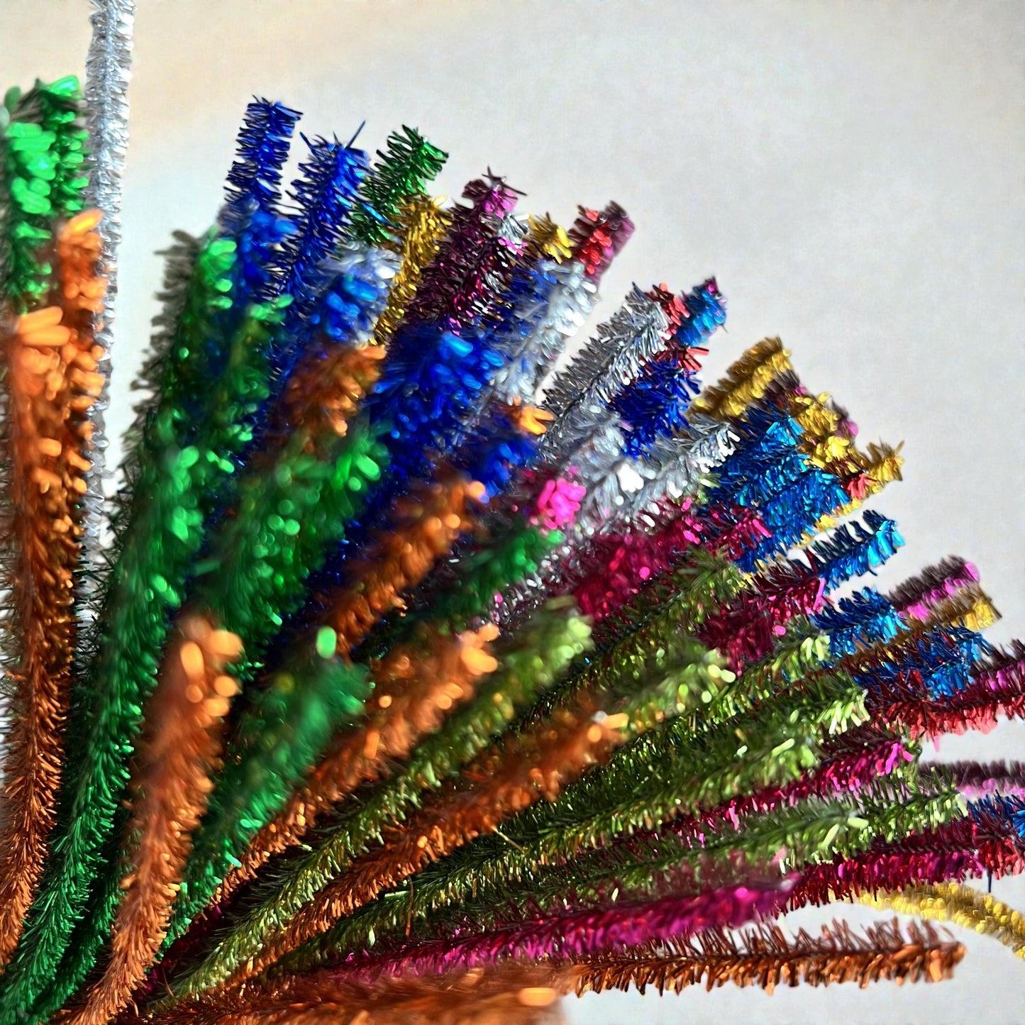 100Pcs 6mm Glitter Pipe Cleaners Sparkly Chenille Stems 30cm 22 Colors