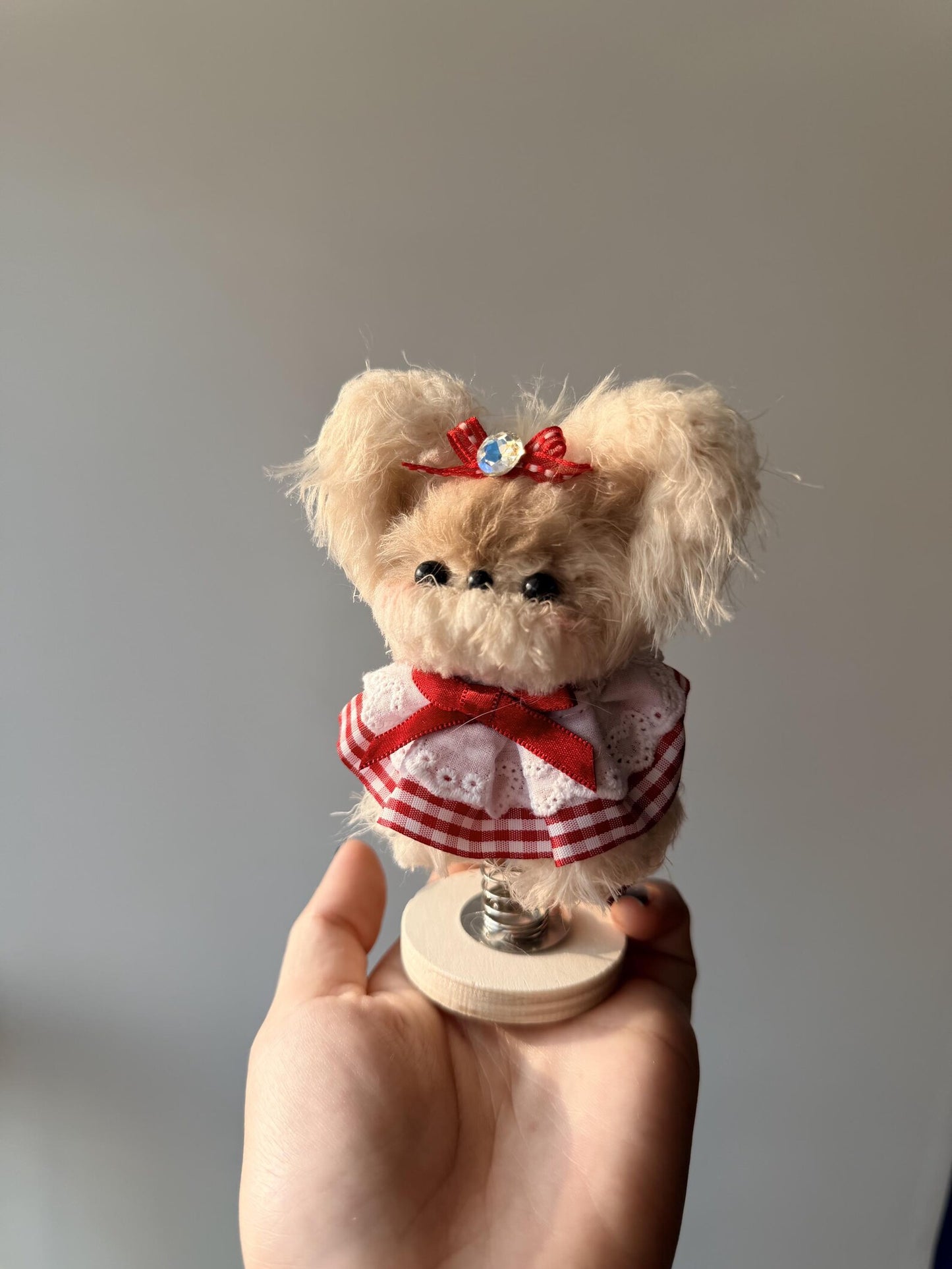 Handmade Chenille Animal Toy, Spring Base Art Doll, Collectible Desk Decoration