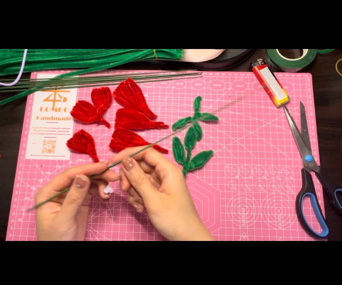 Pipe Cleaner Rose DIY Kit 7 Blossoms Forever Flower Gift