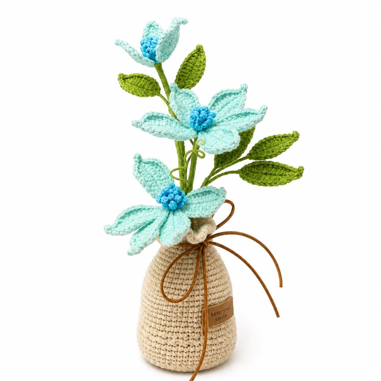 Crochet Clematis Pot, Handmade Yarn Flower Arrangement, Elegant Floral Gift, Handmade Home Decor, Botanical Decoration